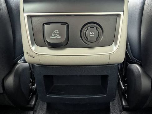 Certified 2025 Kia Carnival SX Prestige FWD image 21