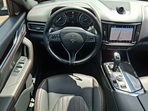 Used 2023 Maserati Levante Modena AWD/4WD image 10