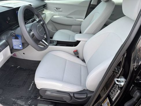 New 2026 Hyundai Kona SE FWD image 11