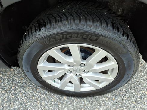 Used 2020 Honda Pilot LX image 9