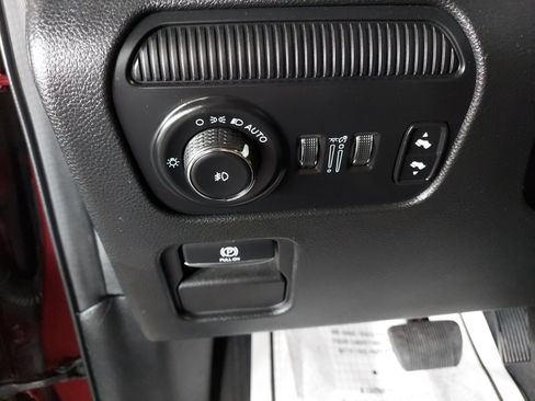 Used 2023 Jeep Wagoneer Series III w/ Premium Group I RWD image 29