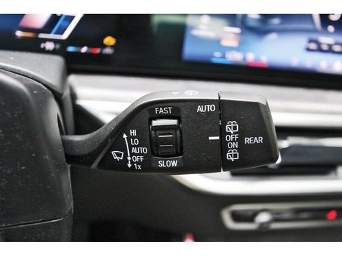 Used 2024 BMW X5 sDrive40i w/ Premium Package RWD image 19