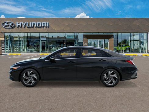 New 2026 Hyundai Elantra Limited image 3