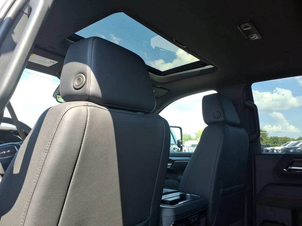 New 2026 GMC Sierra 2500 AT4 w/ Max Trailering Package AWD/4WD image 16