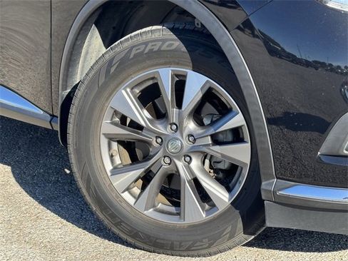 Used 2017 Nissan Murano SL image 32
