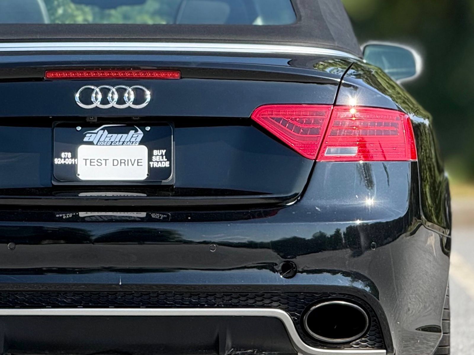Used 2013 Audi RS 5 Cabriolet w/ Audi MMI Navigation Plus Pkg AWD/4WD image 17