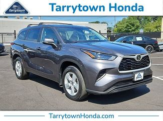 Used 2023 Toyota Highlander L AWD/4WD video 1