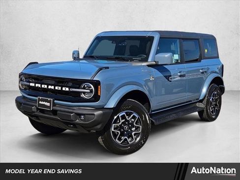 New 2025 Ford Bronco Outer Banks image 1