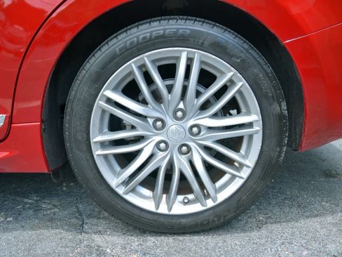 Used 2013 Suzuki Kizashi Sport SLS image 8