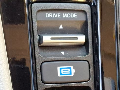 Used 2024 Honda Accord EX-L image 25