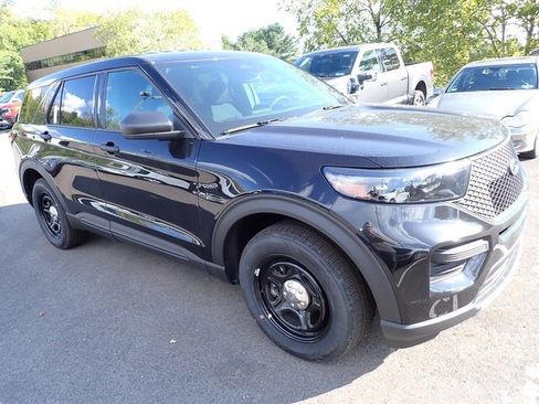 New 2025 Ford Explorer 4WD Police Interceptor image 9