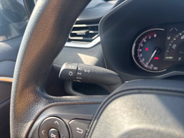 Used 2025 Toyota RAV4 XLE AWD/4WD image 16