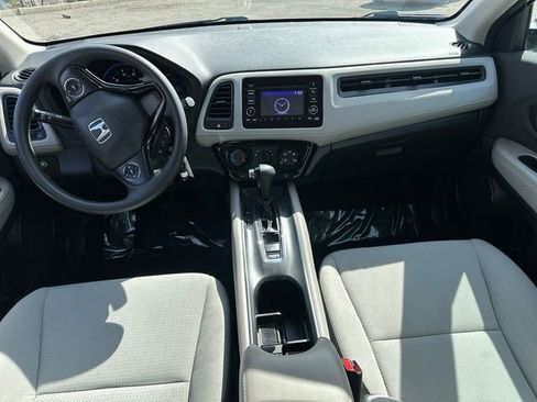 Used 2022 Honda HR-V LX image 18