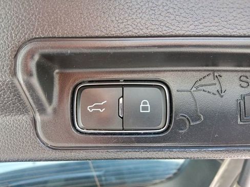 Certified 2021 Ford Explorer XLT AWD/4WD image 31