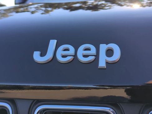 New 2025 Jeep Grand Cherokee L Laredo RWD image 12