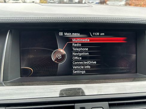 Used 2016 BMW 550i xDrive Sedan image 26