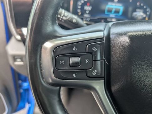 Used 2025 Chevrolet Silverado 1500 LT AWD/4WD image 18