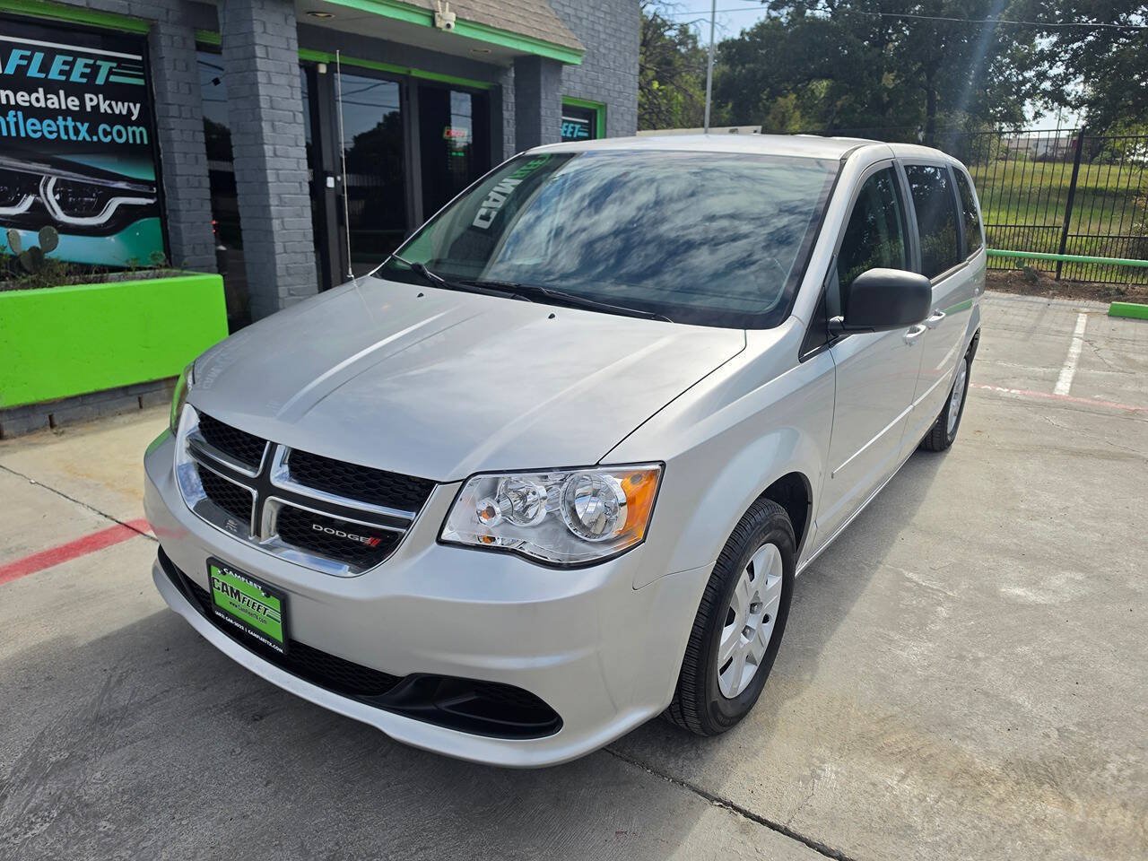 Used 2012 Dodge Grand Caravan SE FWD image 3