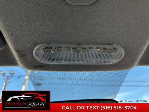 Used 2015 Nissan Juke S image 40