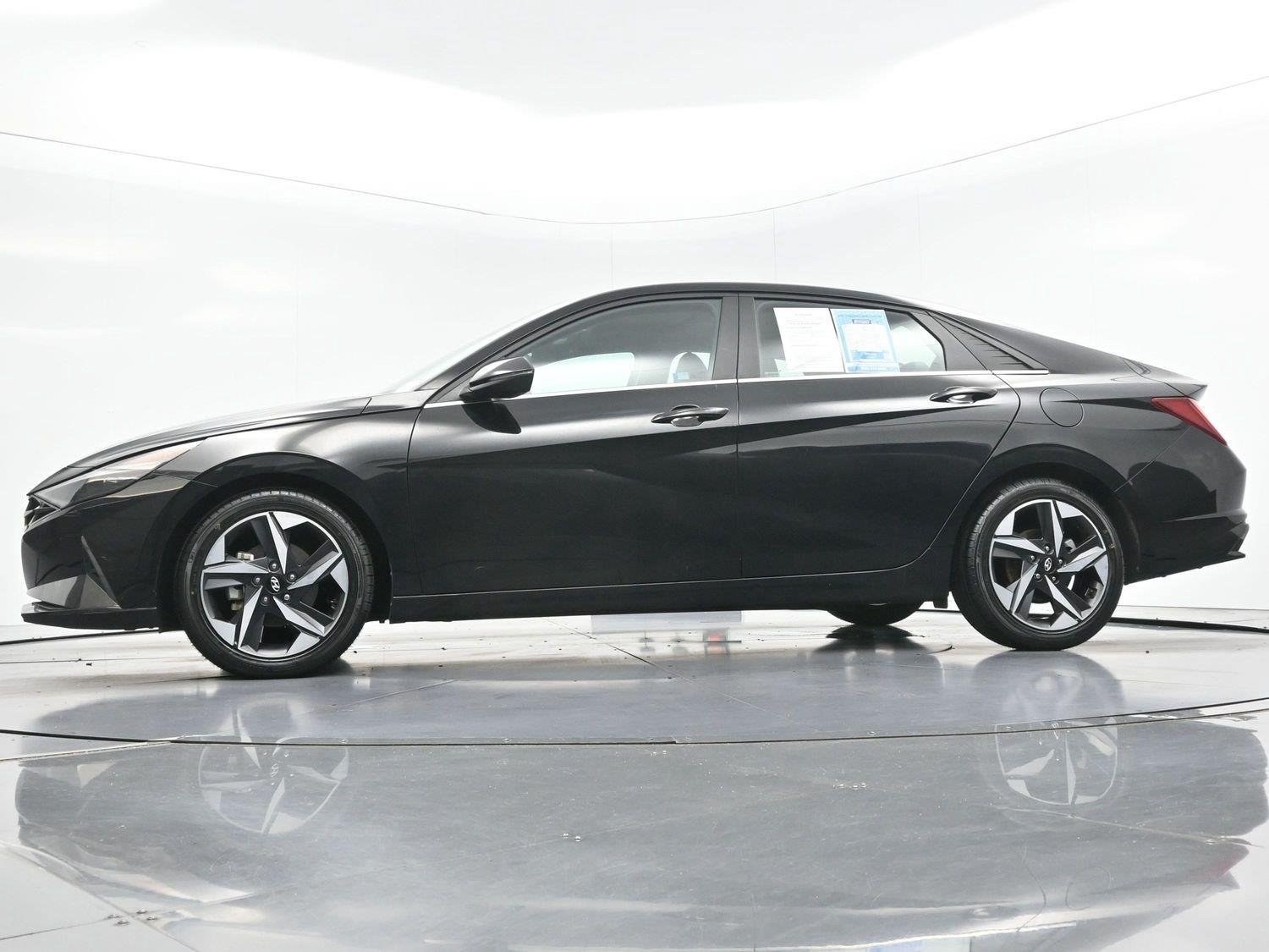 Used 2021 Hyundai Elantra Limited w/ Cargo Package FWD image 48