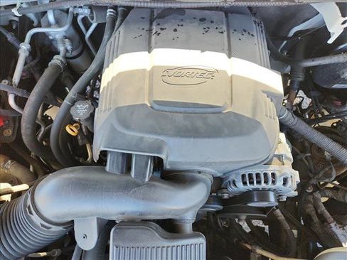 Used 2011 Cadillac Escalade Platinum image 25