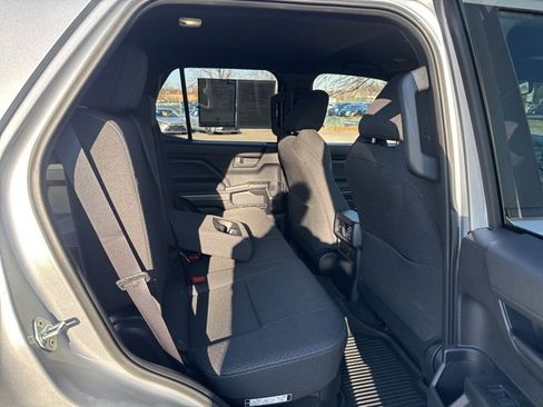 Used 2025 Toyota 4Runner SR5 image 14