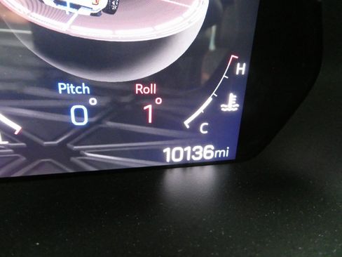 Certified 2024 GMC Canyon AT4 image 33