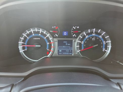 Used 2016 Toyota 4Runner SR5 Premium AWD/4WD image 18