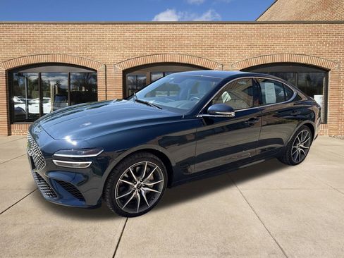 Used 2025 Genesis G70 2.5T AWD/4WD image 14