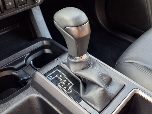 Used 2023 Toyota Tacoma TRD Off-Road image 12