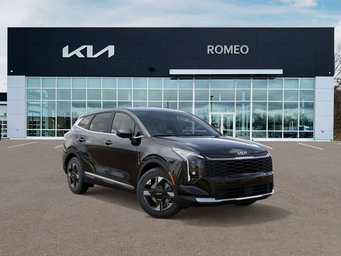 New 2026 Kia Sportage LX image 9