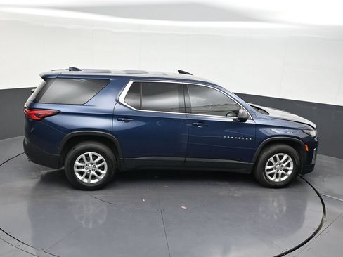 Used 2023 Chevrolet Traverse LS FWD image 22