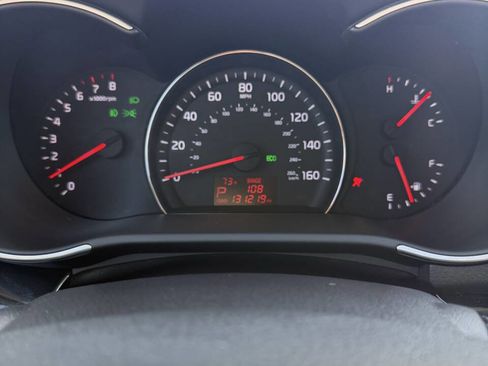 Used 2015 Kia Sorento LX image 14