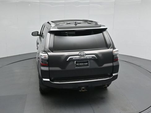 Used 2014 Toyota 4Runner SR5 RWD image 37