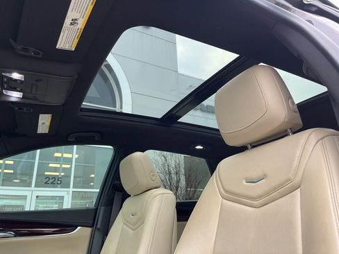 Used 2019 Cadillac XT5 Luxury image 13