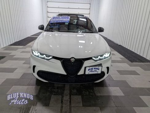 Used 2024 Alfa Romeo Tonale Veloce w/ Active Assist Package AWD/4WD image 6