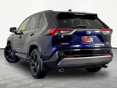 Used 2020 Toyota RAV4 XSE AWD/4WD image 4