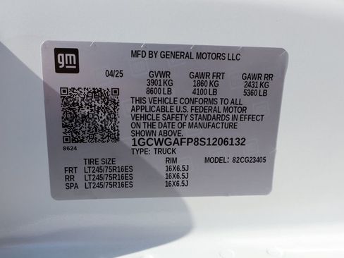 New 2025 Chevrolet Express 2500 w/ Driver Convenience Package image 43