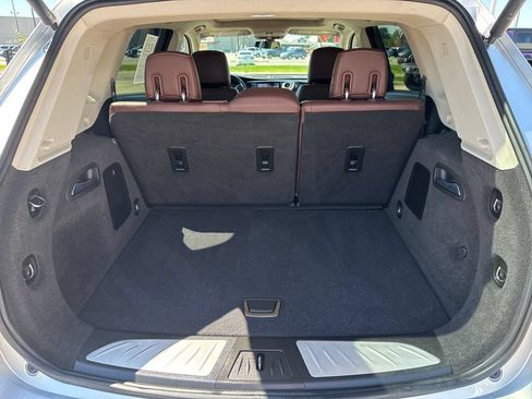 Used 2019 Buick Envision Essence FWD image 32