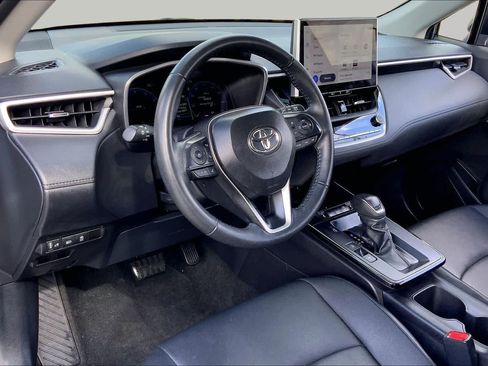 Used 2026 Toyota Corolla Cross XLE FWD image 17