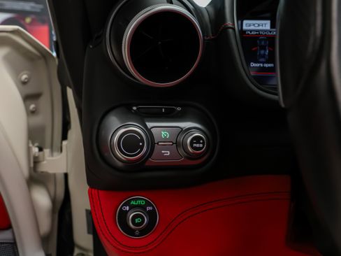 Used 2020 Ferrari Portofino image 20