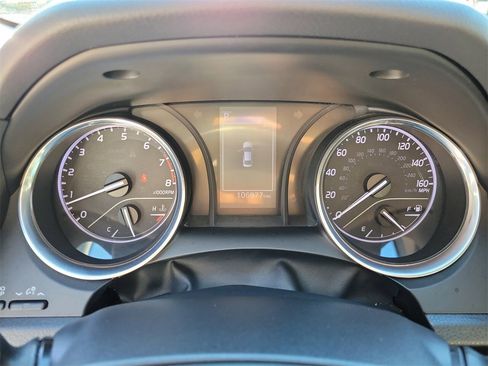Used 2020 Toyota Camry SE image 21