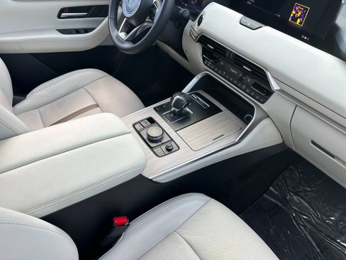 Used 2024 MAZDA CX-90 Plug-In Hybrid w/ Premium Plus image 17