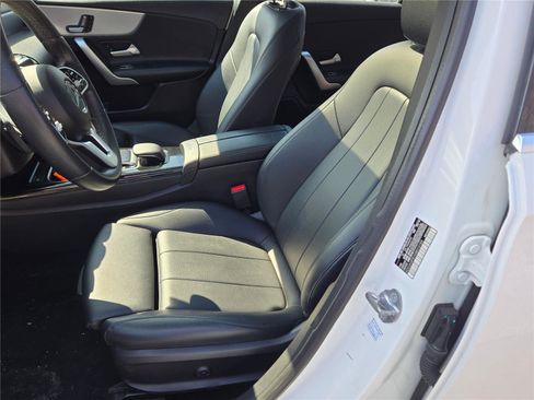 Used 2019 Mercedes-Benz A 220 4MATIC image 16