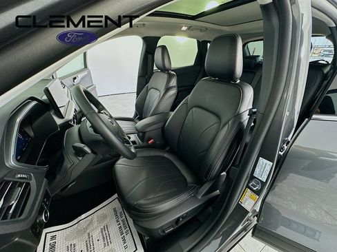 New 2025 Ford Escape Platinum w/ Premium Technology Package AWD/4WD image 27