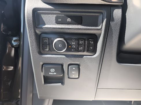 New 2025 Ford F150 Raptor AWD/4WD image 8