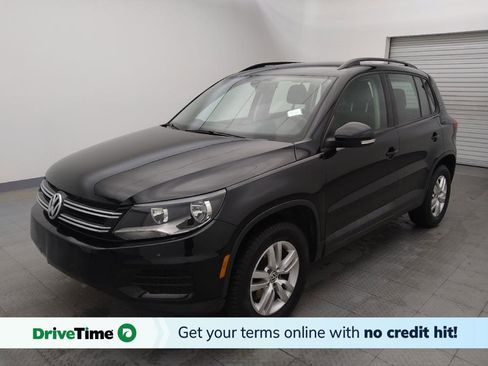 Used 2017 Volkswagen Tiguan S image 1