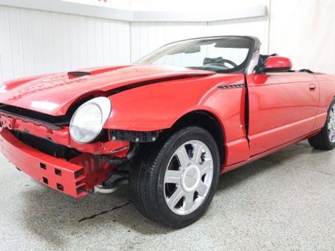Used 2004 Ford Thunderbird RWD image 2