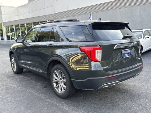 Used 2022 Ford Explorer XLT w/ Equipment Group 202A AWD/4WD image 5