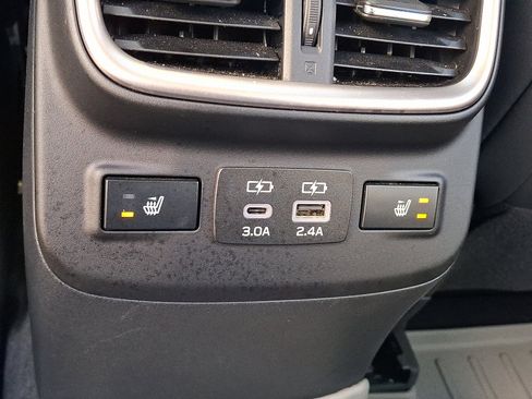 Used 2024 Subaru Legacy Limited image 11